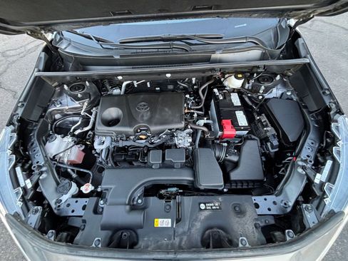 Used 2025 Toyota RAV4 XLE image 34