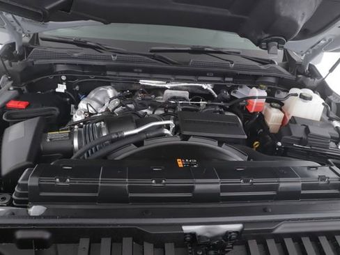 Used 2025 GMC Sierra 2500 AT4X image 15