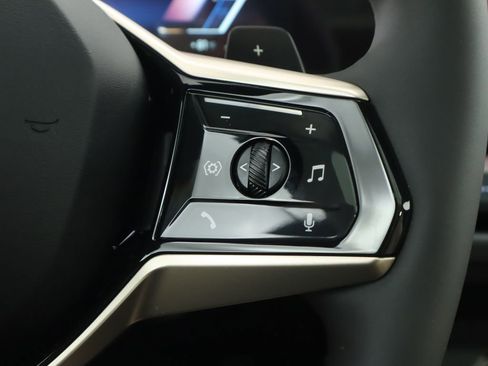 Used 2025 BMW X3 xDrive30i w/ Premium Package image 13