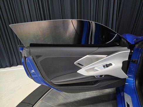Used 2020 Chevrolet Corvette Stingray Preferred Cpe w/ 2LT Preferred Equipment Group RWD image 21