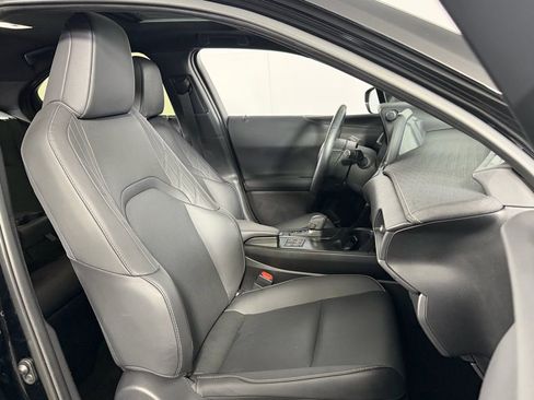 Used 2025 Lexus UX 300h AWD w/ Cold Area Package image 32