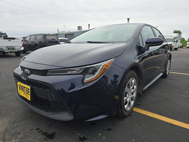 Used 2022 Toyota Corolla LE w/ Carpet Mat Package (TMS) FWD image 3