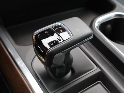 Used 2025 Chevrolet Silverado 1500 High Country w/ High Country Premium Package AWD/4WD image 16