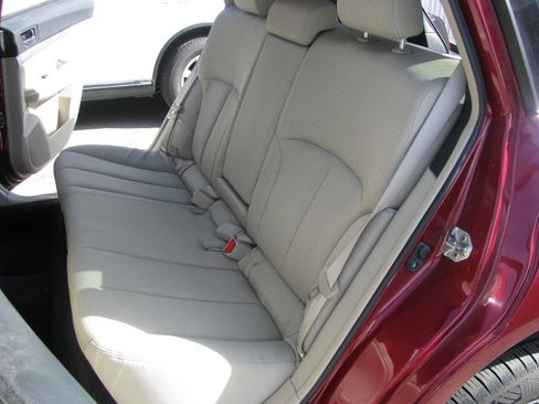 Used 2011 Subaru Outback 2.5i Premium w/ All-Weather Pkg image 11