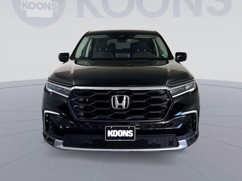 Used 2025 Honda Pilot EX-L image 11