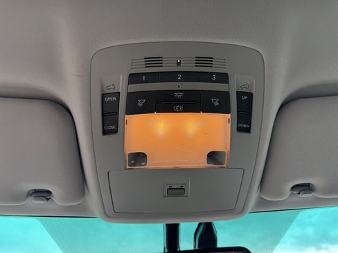 Used 2011 Lexus RX 450h AWD w/ Premium Pkg image 22