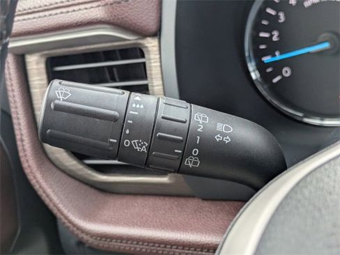 Used 2024 Ford Expedition Max Limited image 33