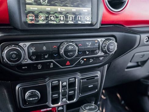 Used 2021 Jeep Wrangler Unlimited Rubicon w/ Uconnect 4C Nav & Sound Group AWD/4WD image 29