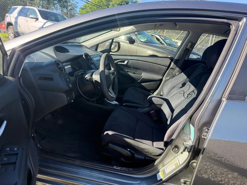 Used 2014 Honda Insight LX image 23