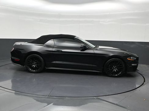 Used 2020 Ford Mustang Premium RWD image 7