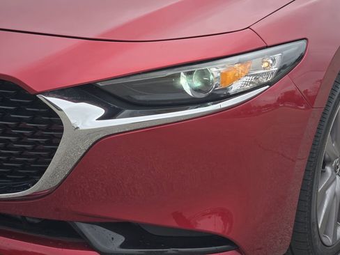 Used 2019 MAZDA MAZDA3 Sedan w/ Select Package FWD image 6