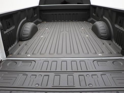 Used 2023 Ford F350 XLT w/ FX4 Off-Road Package AWD/4WD image 10