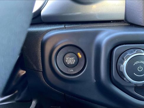 Used 2023 Jeep Wrangler Sahara image 8