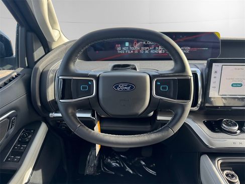 New 2026 Ford Expedition Platinum w/ Driver's Package image 12