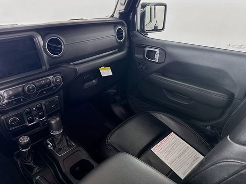 Used 2021 Jeep Wrangler Unlimited Sahara 4xe image 29