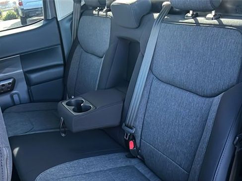 Certified 2025 Ford Maverick XLT w/ Equipment Group 301A image 21