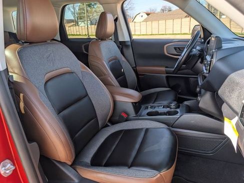 Used 2024 Ford Bronco Sport Outer Banks w/ Tech Package image 24