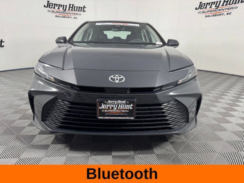 Used 2025 Toyota Camry LE FWD image 4