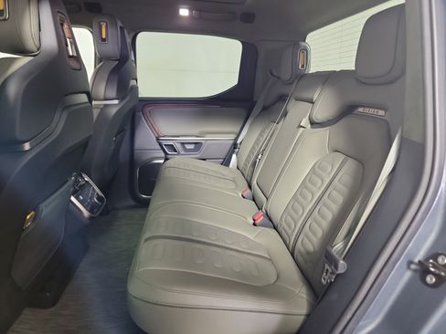 Used 2022 Rivian R1T Adventure AWD/4WD image 21