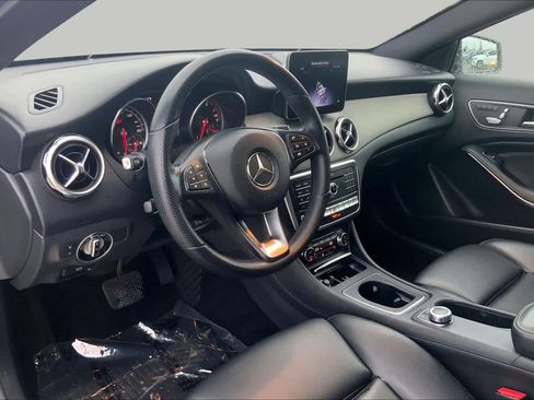 Used 2019 Mercedes-Benz GLA 250 4MATIC image 16