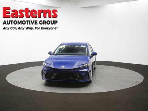 Used 2025 Toyota Camry LE w/ Convenience Package image 51