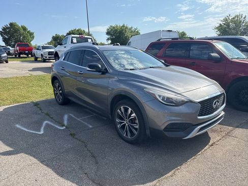 Used 2018 INFINITI QX30 AWD w/ Cargo Package image 3