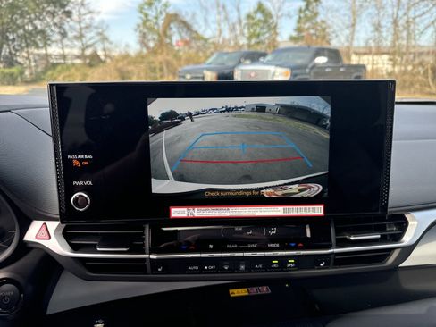 New 2025 Toyota Sienna XLE image 20