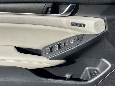 Used 2019 Honda Accord EX-L image 22