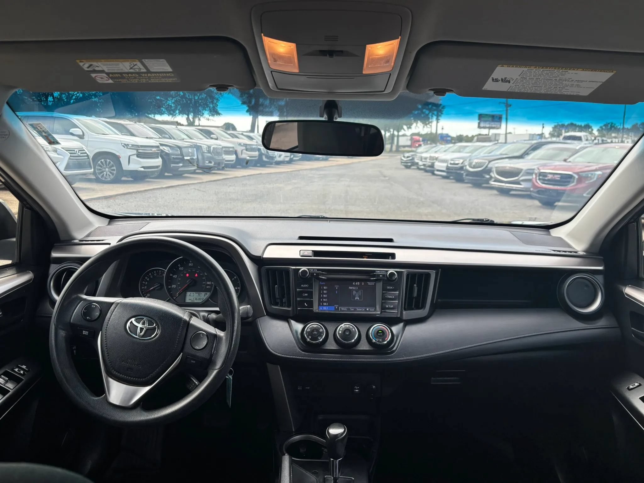 Used 2016 Toyota RAV4 LE FWD image 19