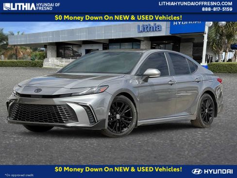 Used 2025 Toyota Camry SE w/ Convenience Package FWD image 1