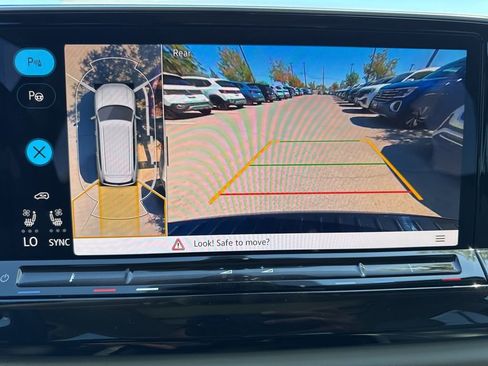 New 2026 Volkswagen Atlas SEL Premium R-Line image 32