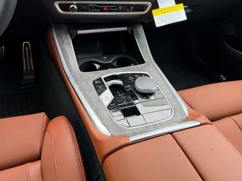 New 2026 BMW X5 xDrive40i w/ M Sport Package AWD/4WD image 18