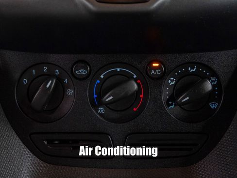 Used 2015 Ford Transit Connect XL image 22