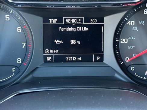 Used 2022 Chevrolet TrailBlazer LT FWD image 24