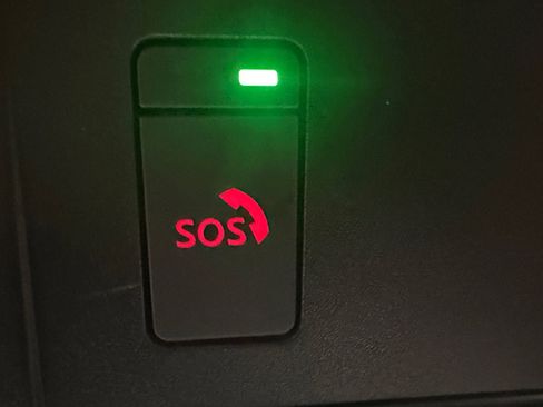 Used 2023 Nissan Rogue SV image 30