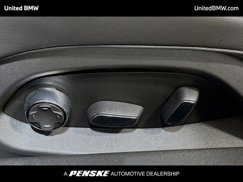 Used 2024 Chevrolet Corvette Stingray Premium Conv w/ Z51 Performance Package RWD image 4