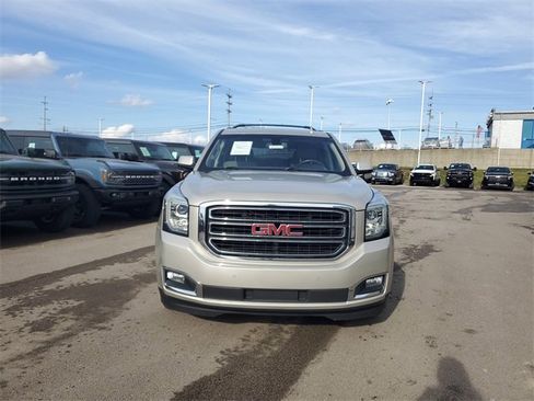Used 2017 GMC Yukon SLE w/ Convenience Package image 2