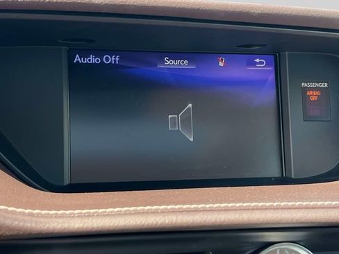 Used 2017 Lexus ES 350 w/ Luxury Package FWD image 34