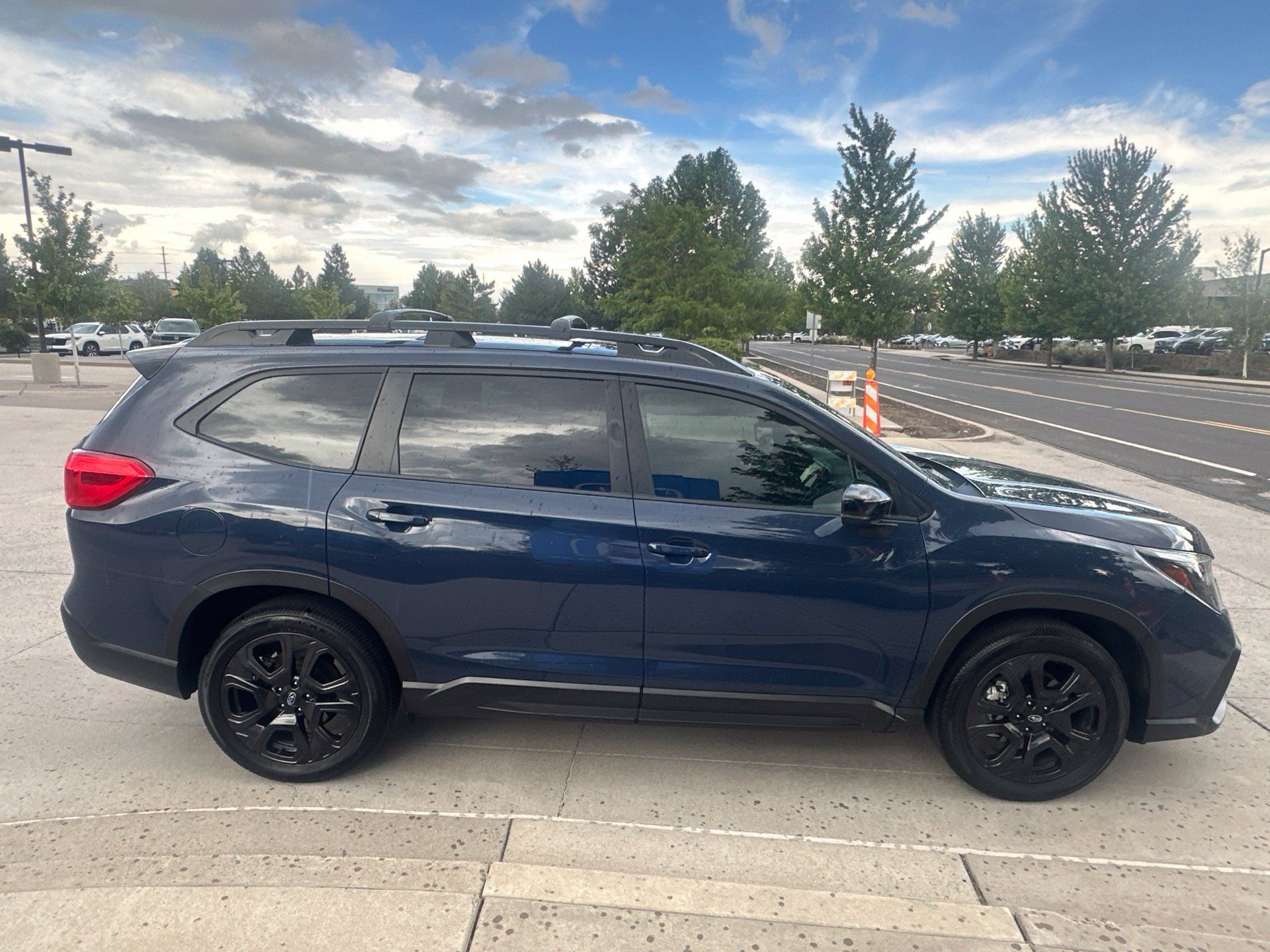 Used 2025 Subaru Ascent Onyx Edition w/ Popular Package #2 AWD/4WD image 6