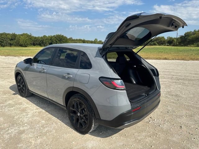 Used 2025 Honda HR-V Sport image 4