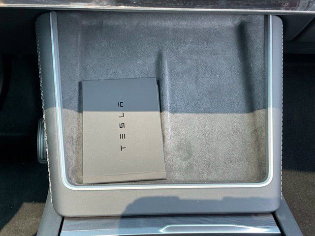 Used 2026 Tesla Model Y 2WD image 29