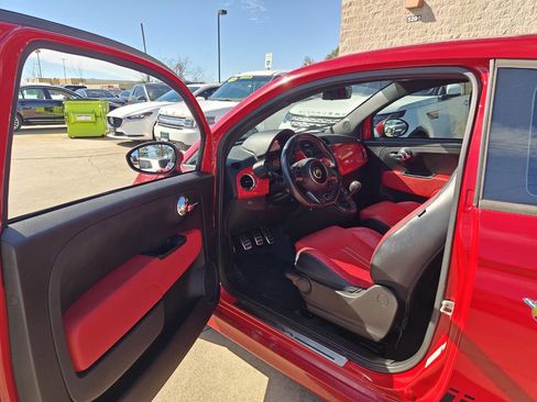 Used 2013 FIAT 500 Abarth w/ Comfort/Convenience Group image 8