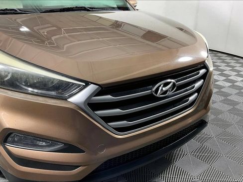 Used 2017 Hyundai Tucson SE Plus FWD image 37