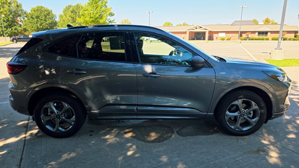 Used 2024 Ford Escape ST-Line AWD/4WD image 22
