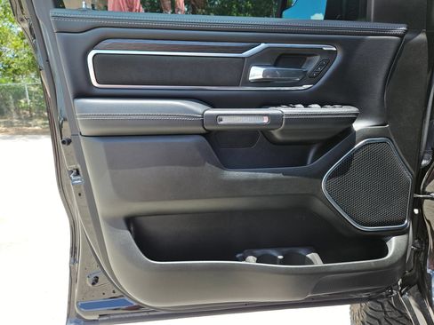 Used 2024 RAM 1500 Laramie AWD/4WD image 11