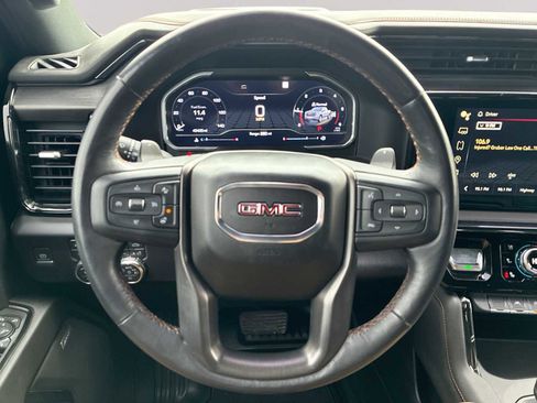 Certified 2022 GMC Sierra 1500 AT4 w/ AT4 Preferred Package image 10