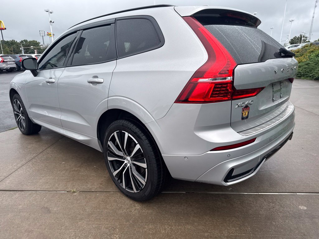 Used 2023 Volvo XC60 B5 Plus w/ Protection Package Premier AWD/4WD image 7