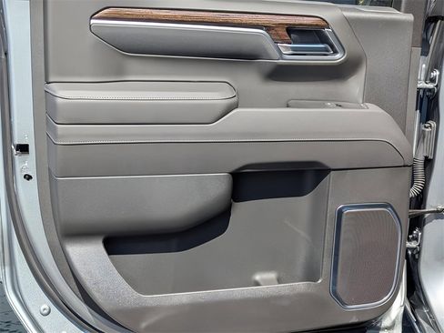 New 2026 GMC Sierra 1500 Elevation image 15