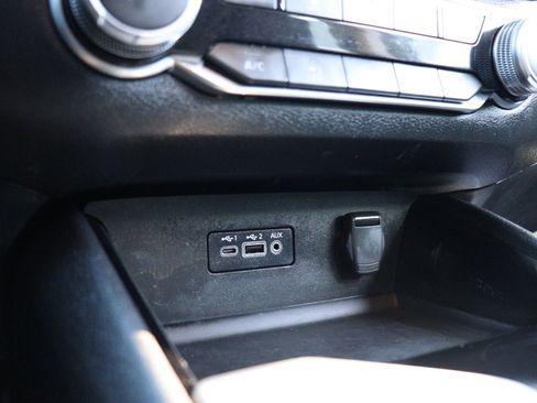 Used 2024 Nissan Altima 2.5 SV image 26