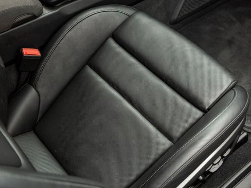 Certified 2022 Porsche 911 Carrera GTS image 34